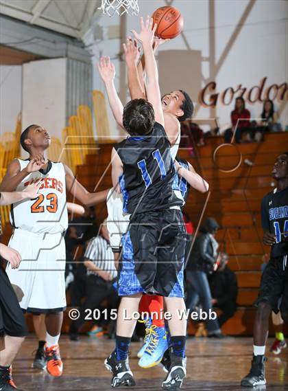 Thumbnail 2 in Edgemont vs Tuckahoe (Coaches vs Cancer Super Classic) photogallery.