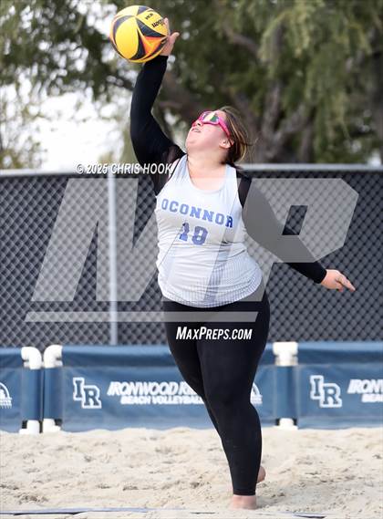 Thumbnail 2 in O'Connor vs Xavier College Prep (CatBox Classic Beach Invitational) photogallery.
