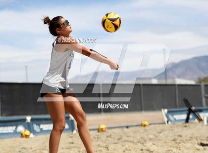 Thumbnail 2 in O'Connor vs Xavier College Prep (CatBox Classic Beach Invitational) photogallery.