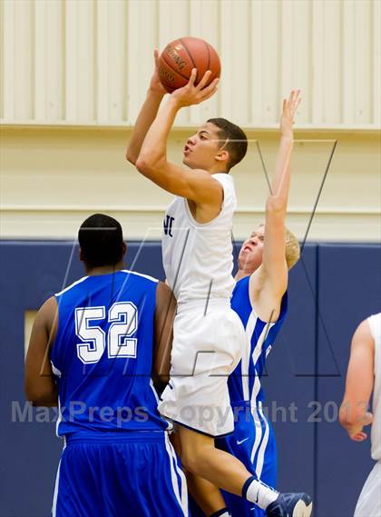 Thumbnail 3 in MacArthur @ O'Connor (NISD Boys Basketball Tournament) photogallery.