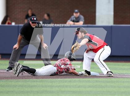 Thumbnail 2 in Martin vs. Marcus (UIL 6A Semifinal) photogallery.