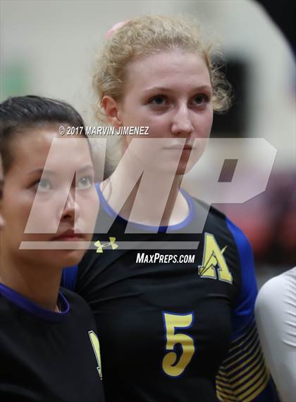 Thumbnail 2 in Oaks Christian vs Agoura photogallery.