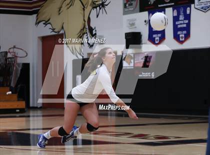 Thumbnail 2 in Oaks Christian vs Agoura photogallery.