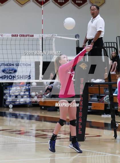 Thumbnail 2 in Oaks Christian vs Agoura photogallery.