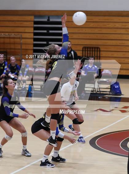Thumbnail 1 in Oaks Christian vs Agoura photogallery.