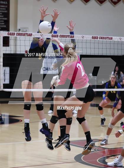 Thumbnail 1 in Oaks Christian vs Agoura photogallery.