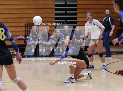 Thumbnail 2 in Oaks Christian vs Agoura photogallery.