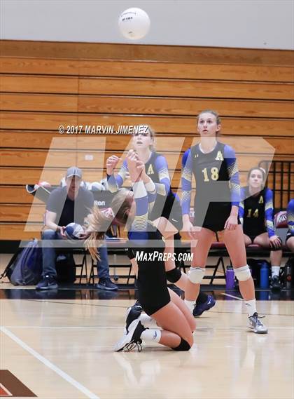 Thumbnail 3 in Oaks Christian vs Agoura photogallery.