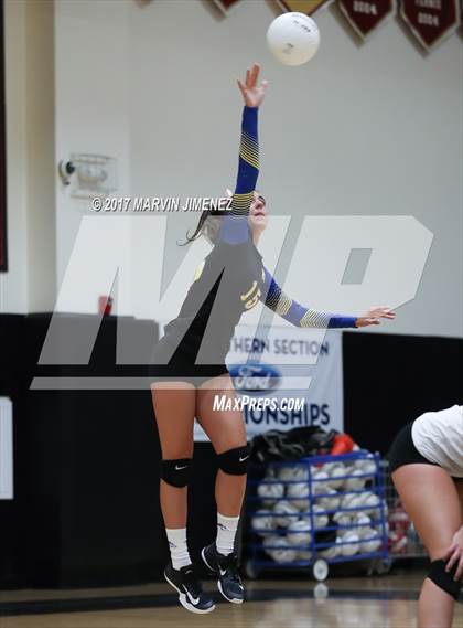 Thumbnail 1 in Oaks Christian vs Agoura photogallery.