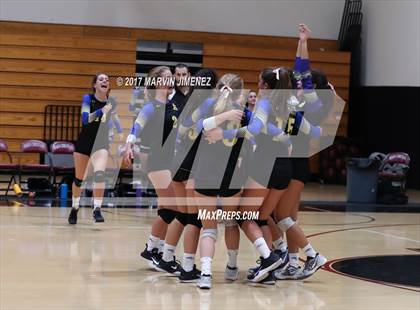 Thumbnail 3 in Oaks Christian vs Agoura photogallery.