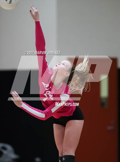 Thumbnail 2 in Oaks Christian vs Agoura photogallery.
