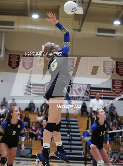 Thumbnail 2 in Oaks Christian vs Agoura photogallery.