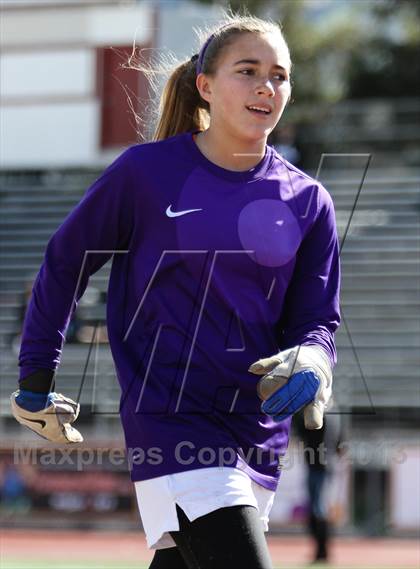 Thumbnail 2 in Royal vs. Simi Valley photogallery.
