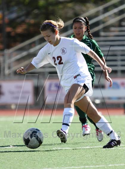 Thumbnail 3 in Royal vs. Simi Valley photogallery.