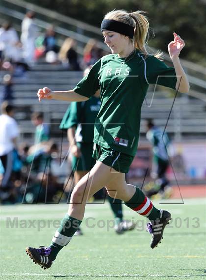 Thumbnail 2 in Royal vs. Simi Valley photogallery.
