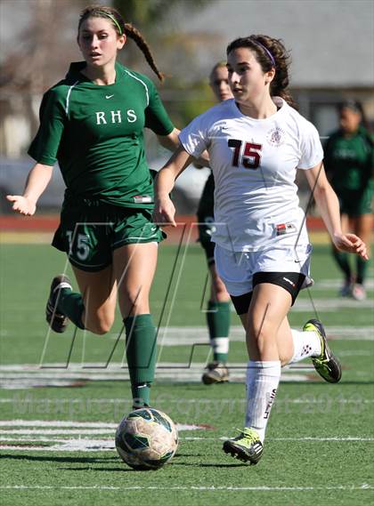 Thumbnail 2 in Royal vs. Simi Valley photogallery.