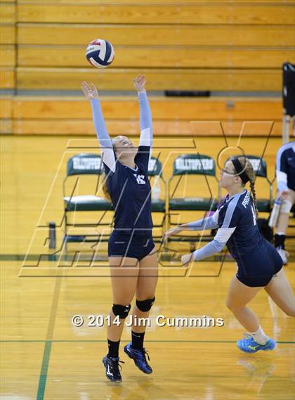 Thumbnail 1 in Prospect vs Glenbard South (Hilltopper Invite) photogallery.