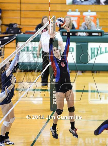 Thumbnail 3 in Prospect vs Glenbard South (Hilltopper Invite) photogallery.