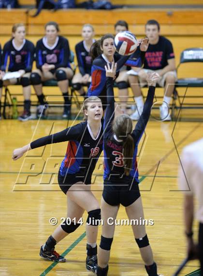 Thumbnail 2 in Prospect vs Glenbard South (Hilltopper Invite) photogallery.
