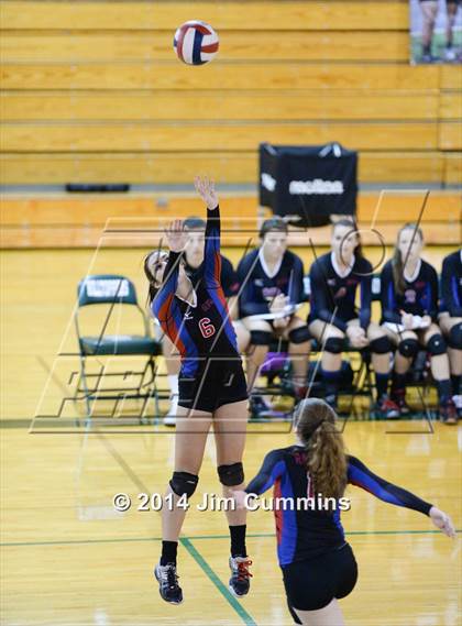 Thumbnail 2 in Prospect vs Glenbard South (Hilltopper Invite) photogallery.