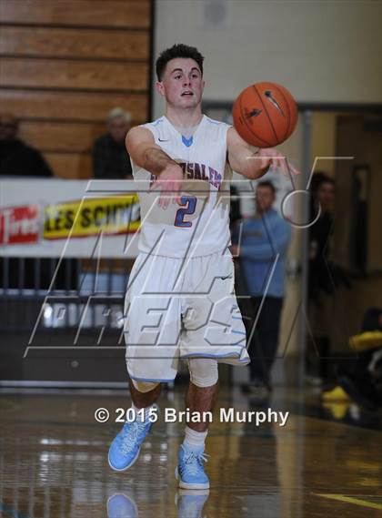 Thumbnail 3 in Jefferson vs. South Salem (Les Schwab Invitational) photogallery.