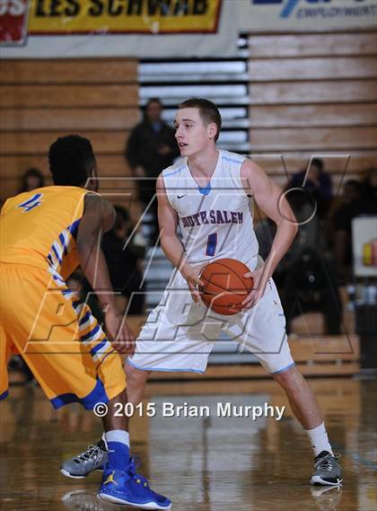 Thumbnail 1 in Jefferson vs. South Salem (Les Schwab Invitational) photogallery.