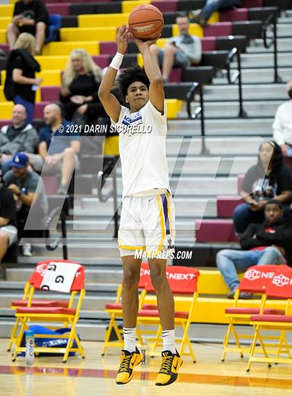 Thumbnail 1 in Duncanville vs. Montverde Academy (Hoophall West Tournament) photogallery.