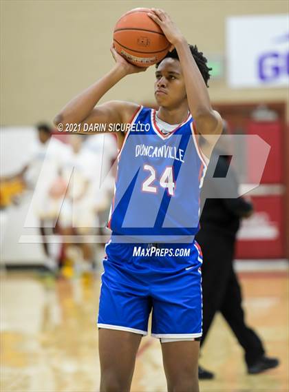 Thumbnail 1 in Duncanville vs. Montverde Academy (Hoophall West Tournament) photogallery.