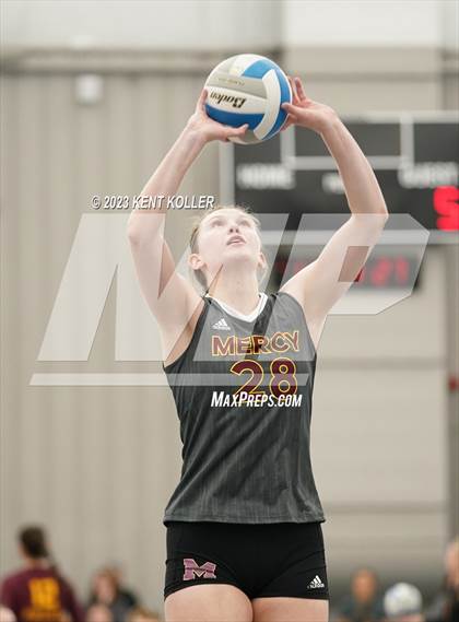 Thumbnail 2 in Mercy vs. Brighton photogallery.