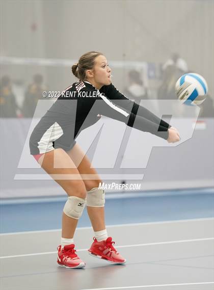 Thumbnail 1 in Mercy vs. Brighton photogallery.