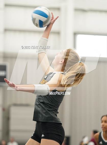 Thumbnail 1 in Mercy vs. Brighton photogallery.