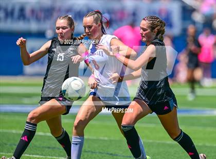 Thumbnail 2 in Wimberley vs. Randall (UIL 4A Soccer Division II Final) photogallery.