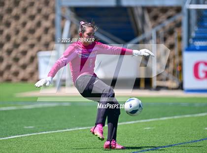 Thumbnail 1 in Wimberley vs. Randall (UIL 4A Soccer Division II Final) photogallery.