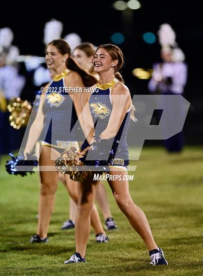 Thumbnail 2 in Neuqua Valley photogallery.