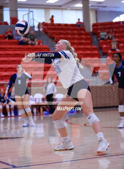 Thumbnail 3 in China Spring @ Glen Rose photogallery.