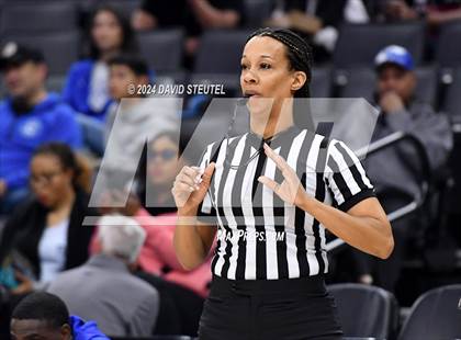 Thumbnail 2 in Montgomery vs. Oakland (CIF State D5 Final) photogallery.