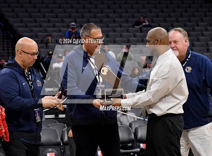 Thumbnail 3 in Montgomery vs. Oakland (CIF State D5 Final) photogallery.
