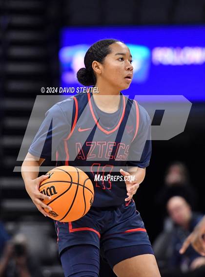 Thumbnail 2 in Montgomery vs. Oakland (CIF State D5 Final) photogallery.