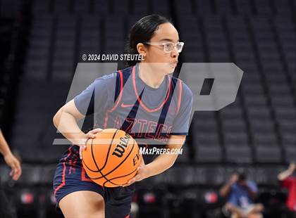 Thumbnail 2 in Montgomery vs. Oakland (CIF State D5 Final) photogallery.