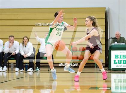 Thumbnail 3 in Bishop Ludden vs Central Square photogallery.