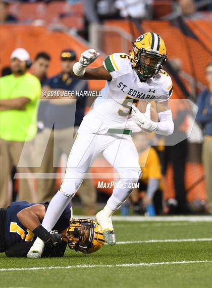 Thumbnail 3 in St. Ignatius vs. St. Edward photogallery.