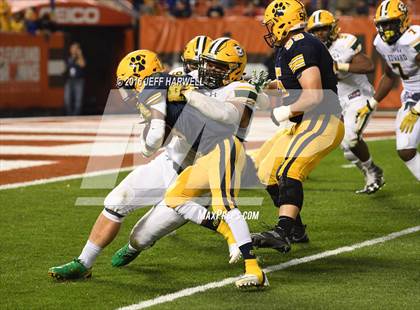 Thumbnail 1 in St. Ignatius vs. St. Edward photogallery.