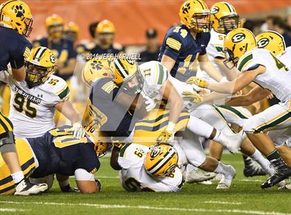 Thumbnail 2 in St. Ignatius vs. St. Edward photogallery.
