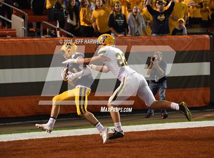 Thumbnail 1 in St. Ignatius vs. St. Edward photogallery.