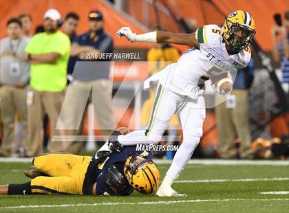 Thumbnail 2 in St. Ignatius vs. St. Edward photogallery.