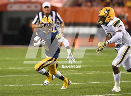 Thumbnail 2 in St. Ignatius vs. St. Edward photogallery.