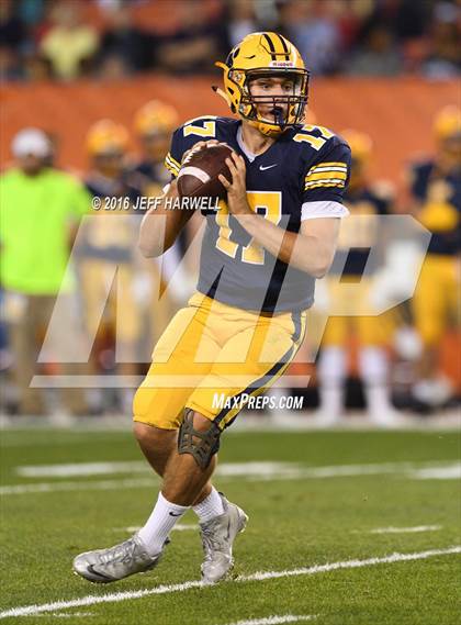 Thumbnail 3 in St. Ignatius vs. St. Edward photogallery.