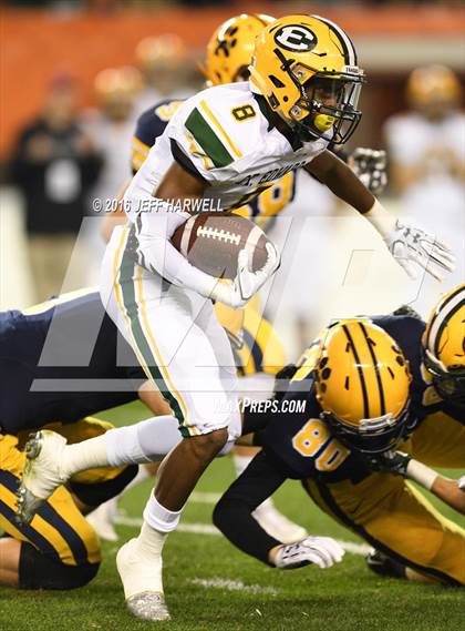 Thumbnail 2 in St. Ignatius vs. St. Edward photogallery.