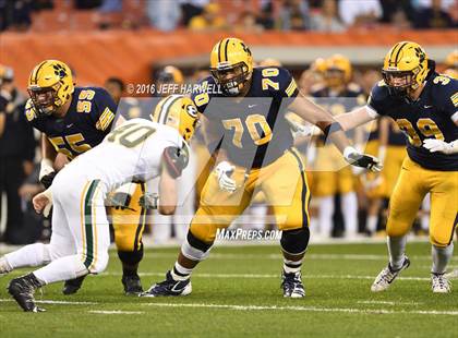 Thumbnail 1 in St. Ignatius vs. St. Edward photogallery.