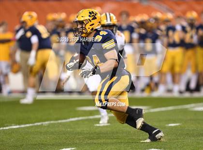 Thumbnail 3 in St. Ignatius vs. St. Edward photogallery.
